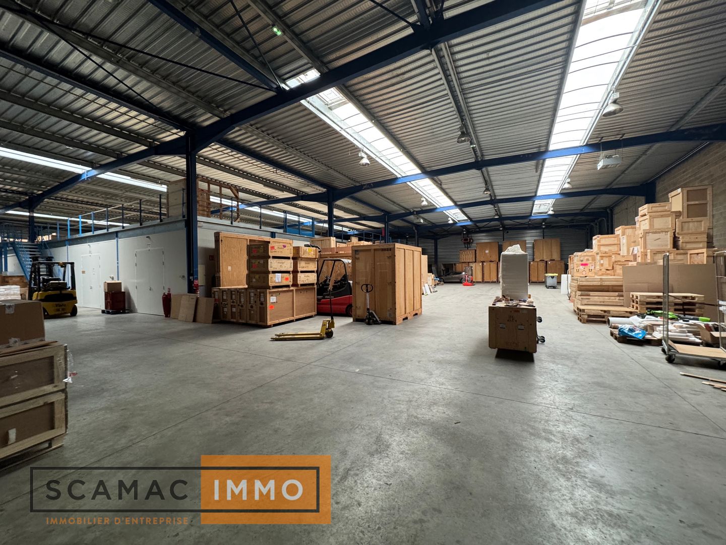 local d'activités de 3&nbsp;400m², Champcueil (Essonne)