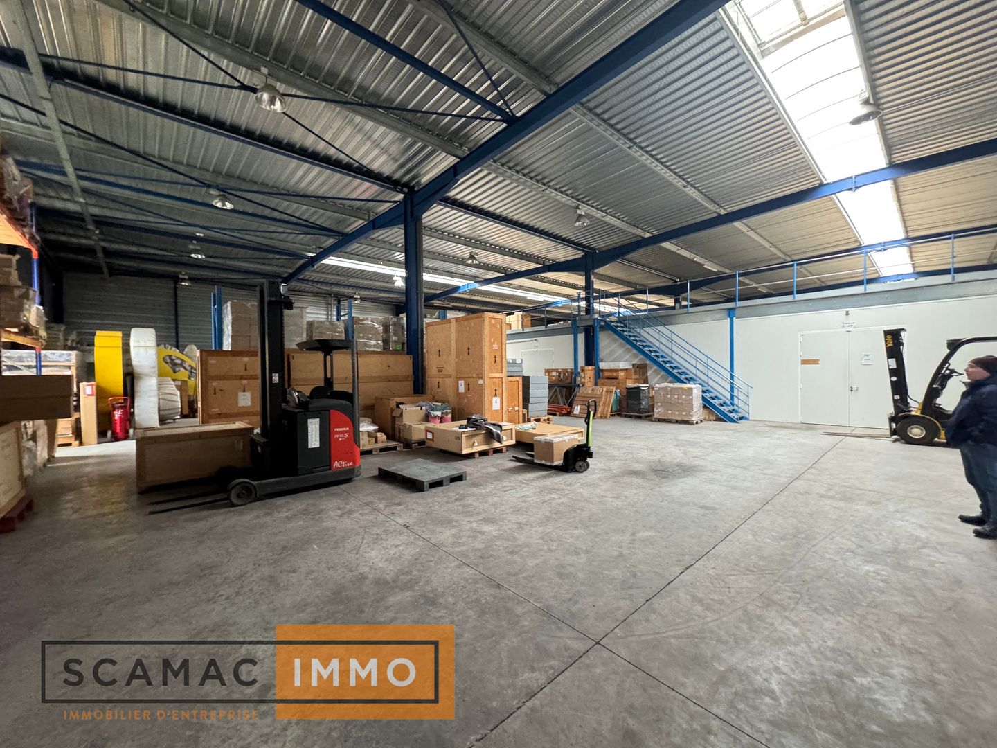 local d'activités de 3&nbsp;400m², Champcueil (Essonne)