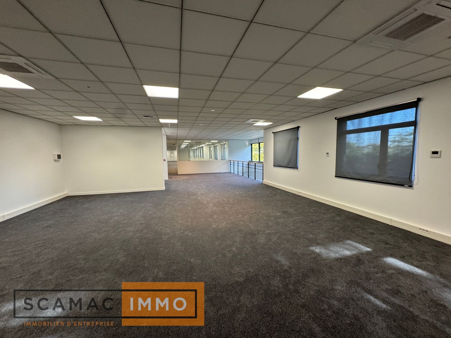 entrepôt de 8&nbsp;018m², Lisses (Essonne)