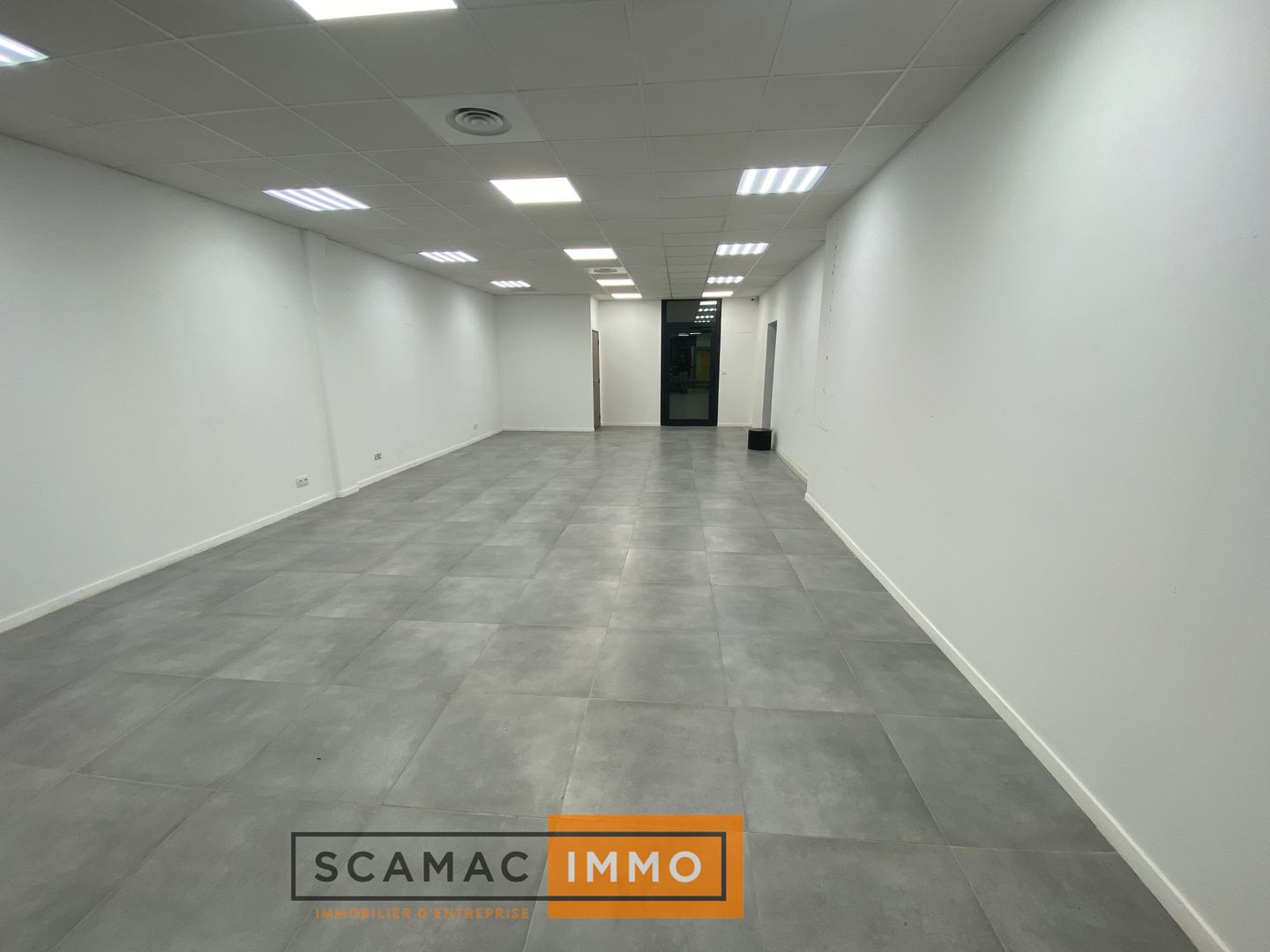 local commercial de 151m², Aix-en-Provence (Bouches-du-Rhône)