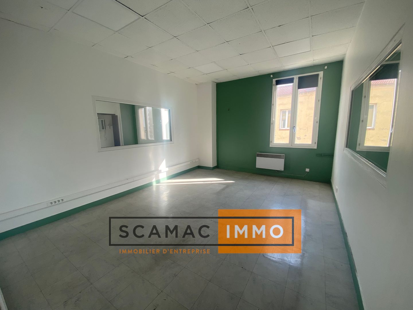 bureau de 136m², Marseille 15 (Bouches-du-Rhône)