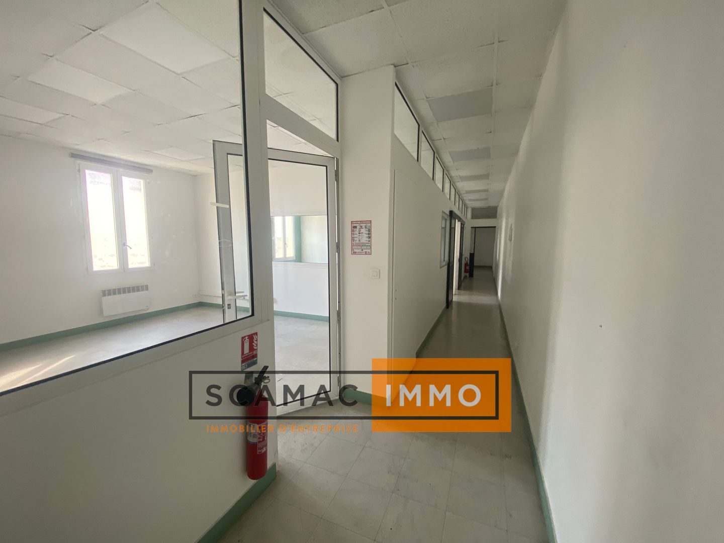 bureau de 136m², Marseille 15 (Bouches-du-Rhône)