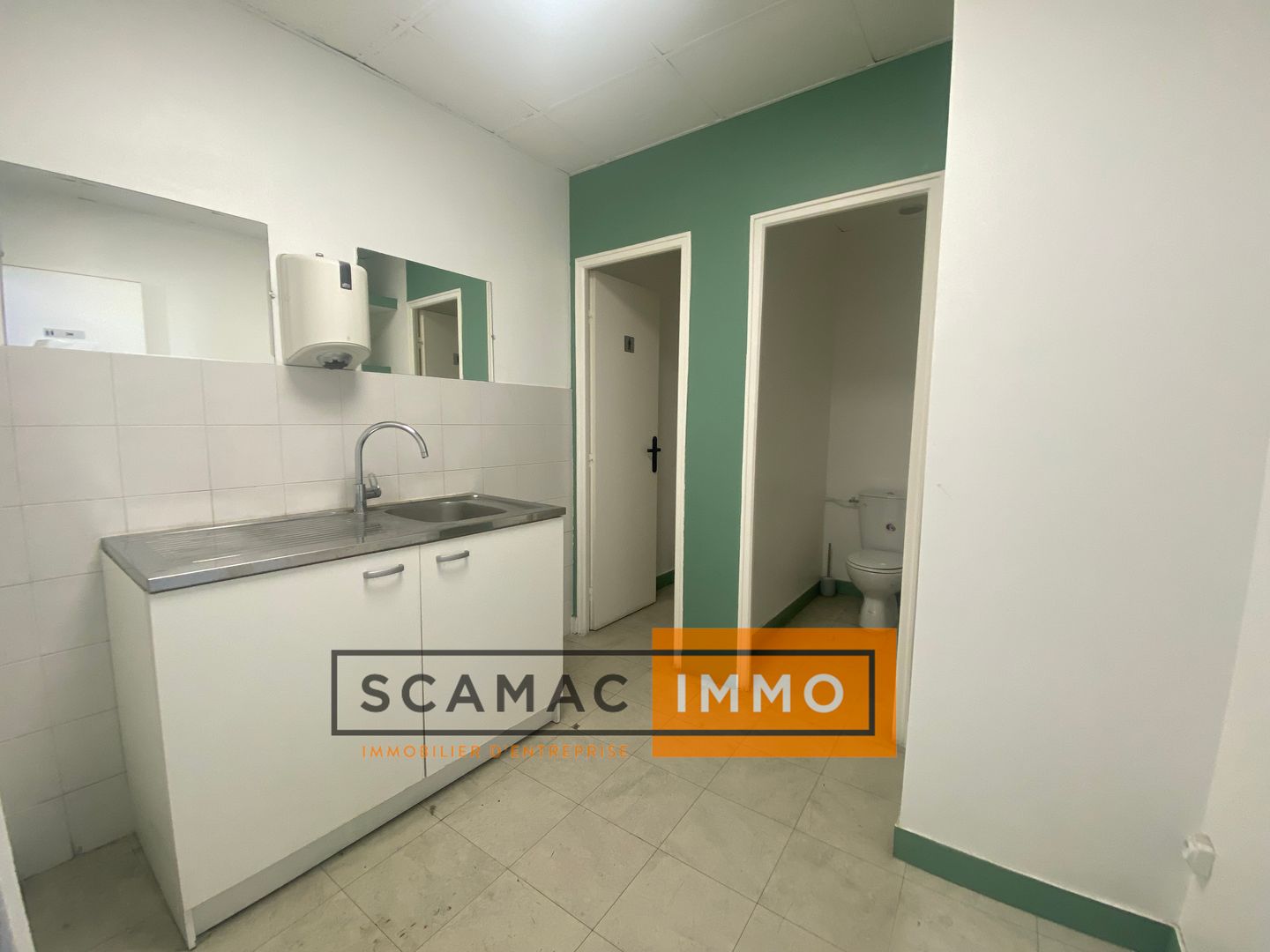 bureau de 136m², Marseille 15 (Bouches-du-Rhône)