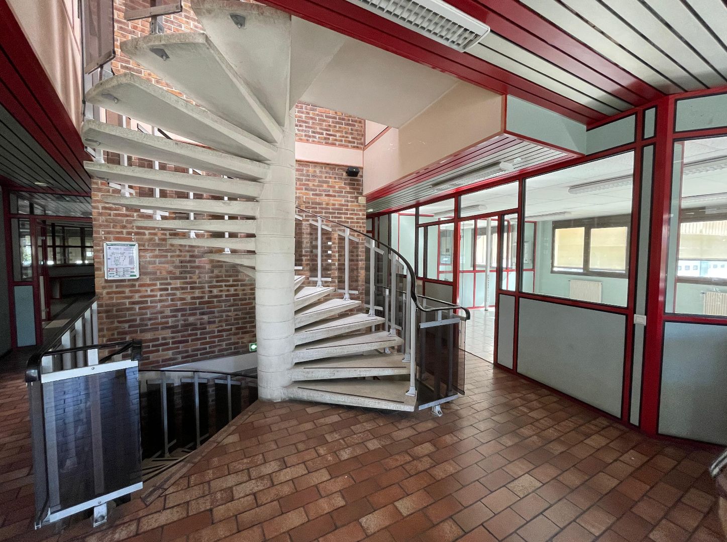 entrepôt de 7 050m², Collégien (Seine-et-Marne)