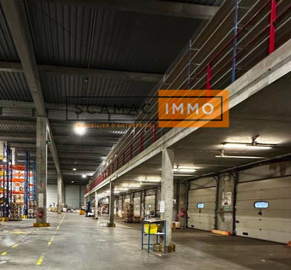 local d'activités de 6 081m², Maurepas (Yvelines)