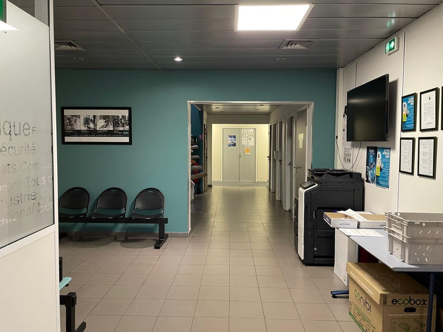 bureau de 734m², La Seyne-sur-Mer (Var)