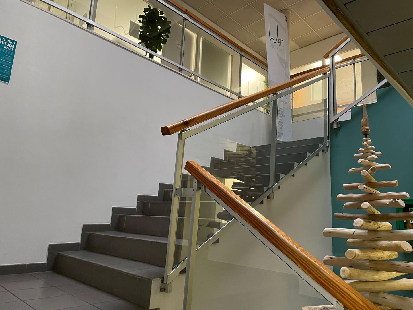 bureau de 734m², La Seyne-sur-Mer (Var)