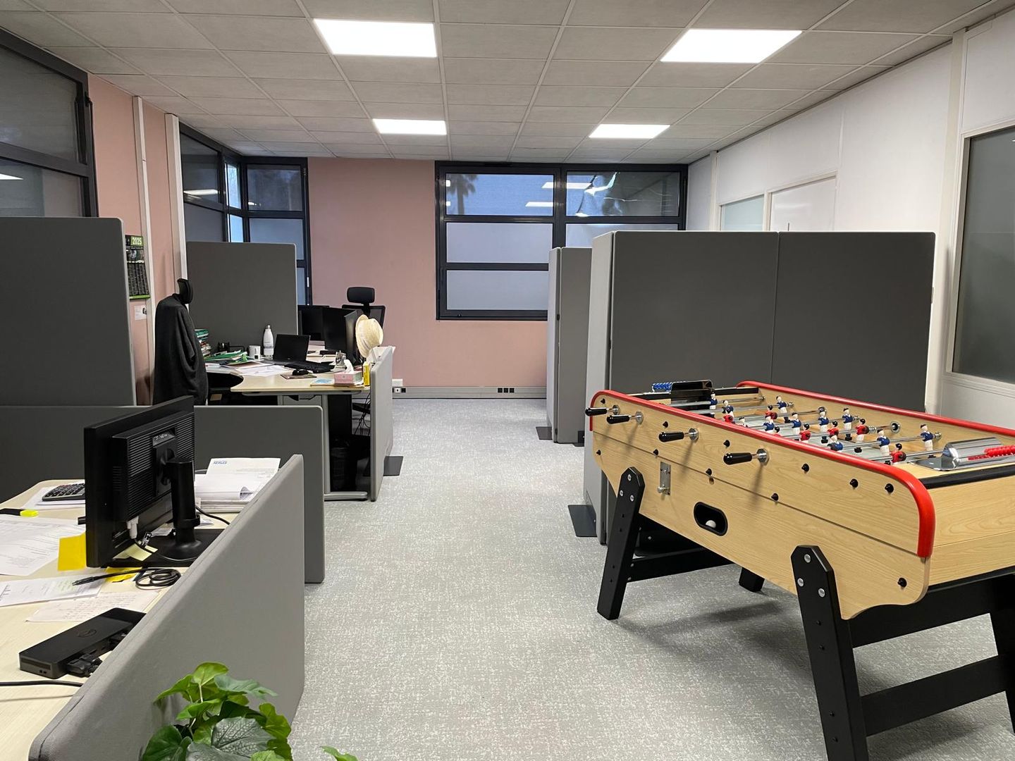 bureau de 734m², La Seyne-sur-Mer (Var)