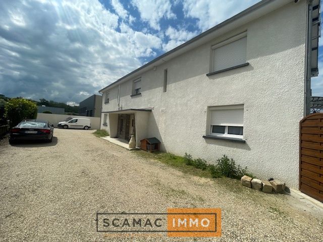 locaux mixtes de 548m², Arpajon (Essonne)