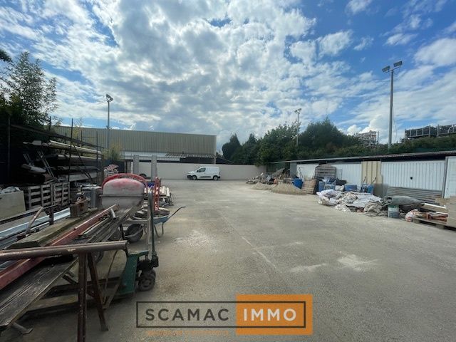locaux mixtes de 548m², Arpajon (Essonne)