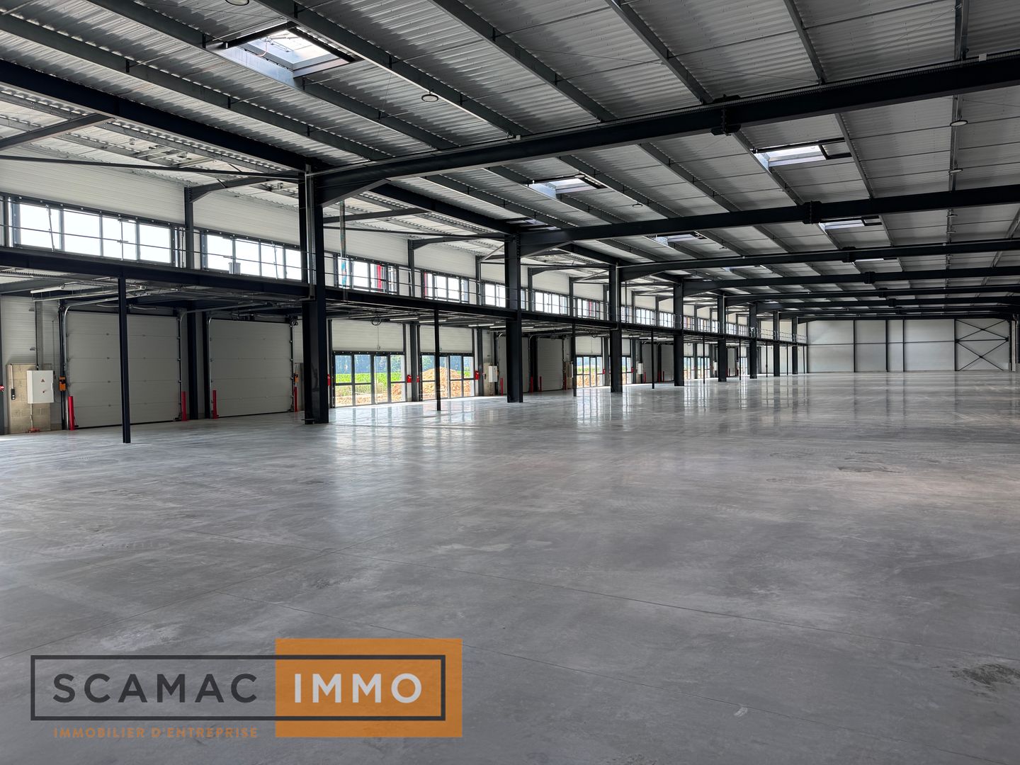 local d'activités de 1&nbsp;287m², Avrainville (Essonne)
