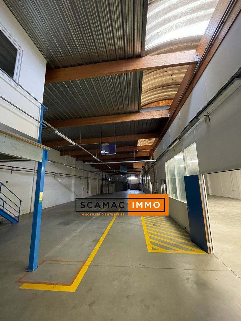 local d'activités de 1 326m², Colombes (Hauts-de-Seine)