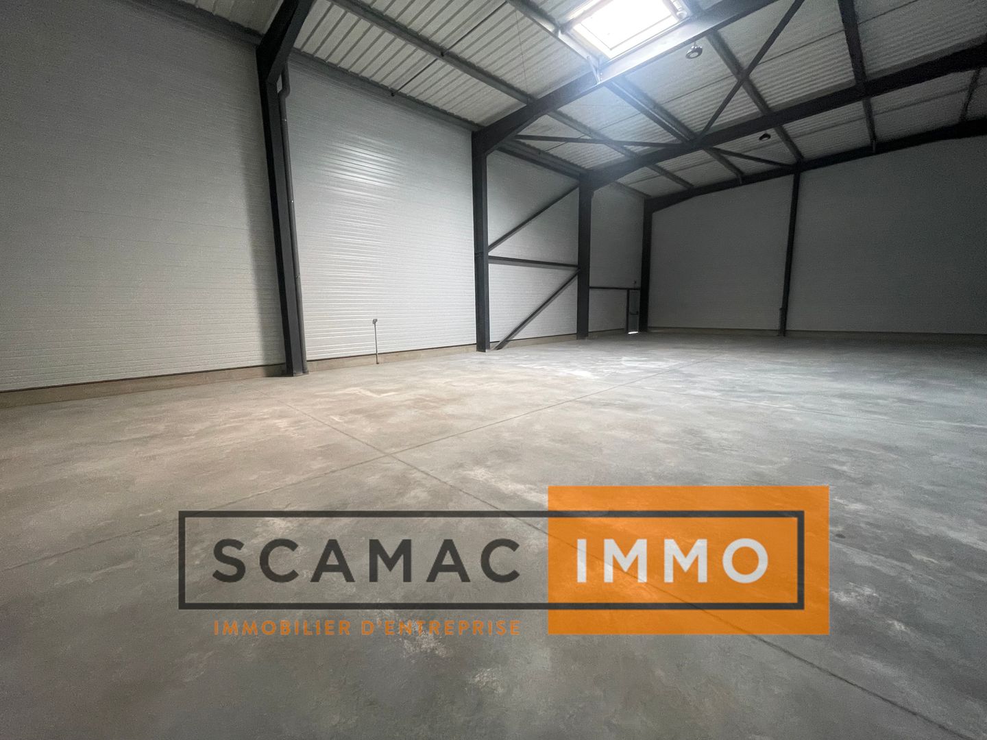 entrepôt de 367m², Lambesc (Bouches-du-Rhône)