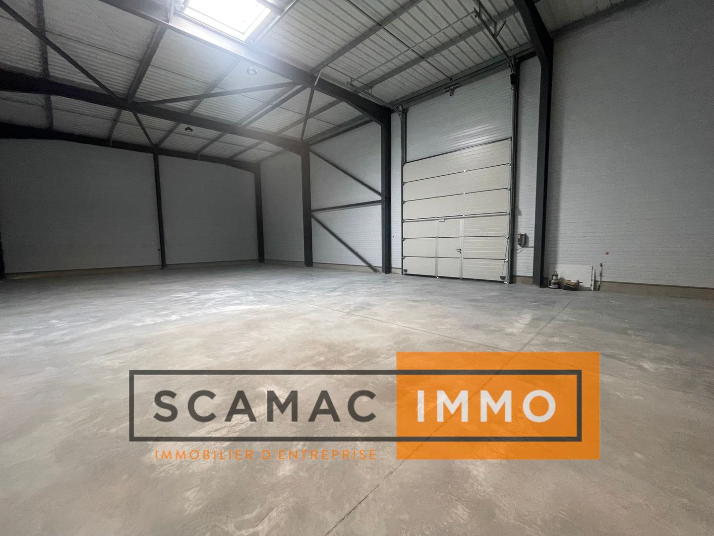 entrepôt de 243m², Lambesc (Bouches-du-Rhône)