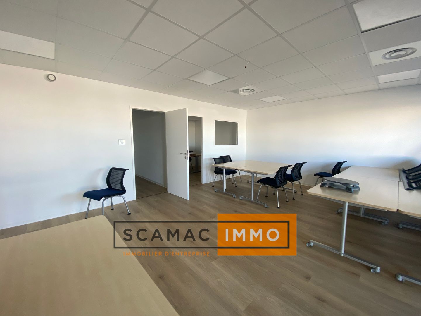 local d'activités de 246m², Rousset (Bouches-du-Rhône)