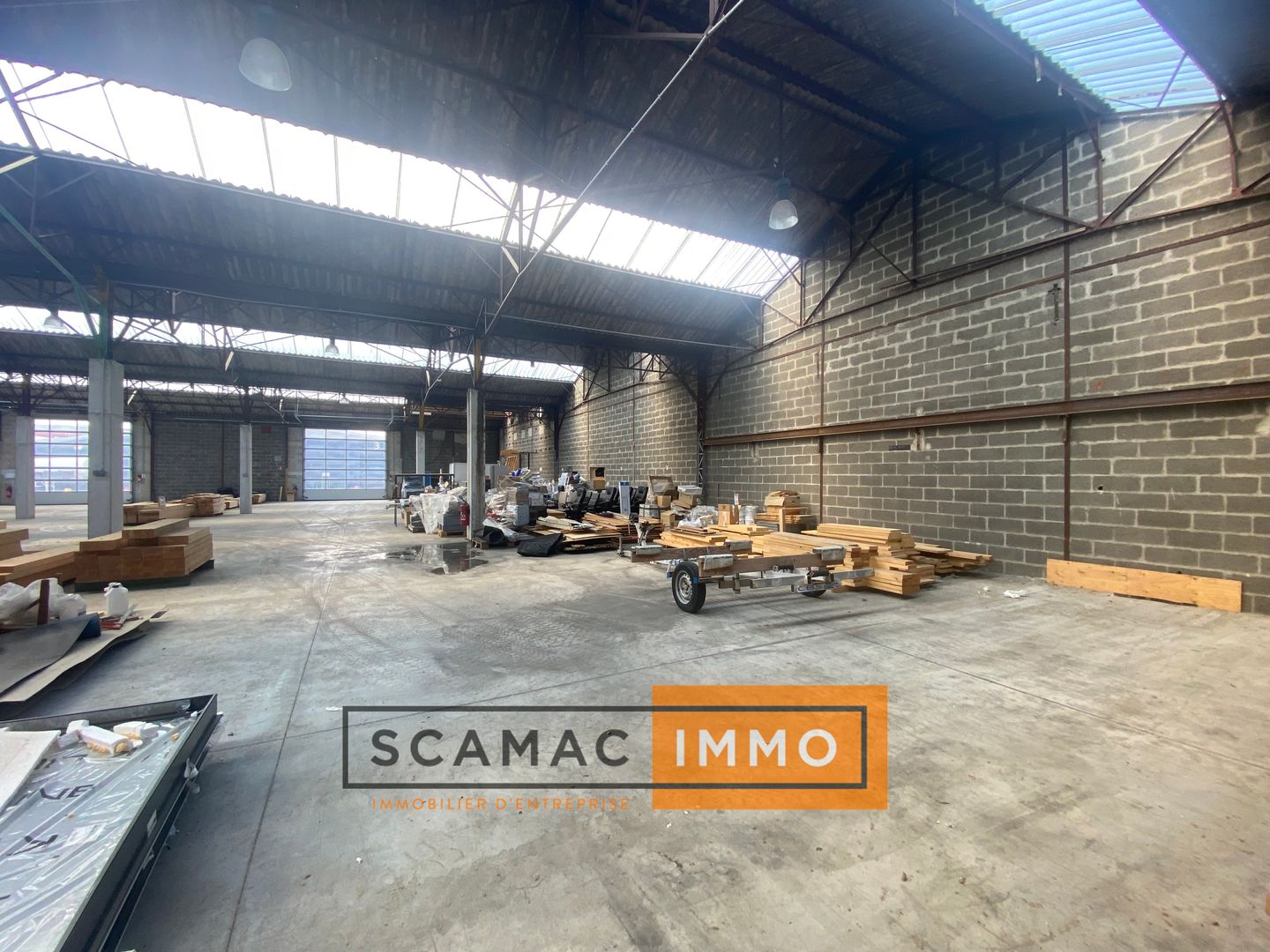 entrepôt de 600m², Rousset (Bouches-du-Rhône)