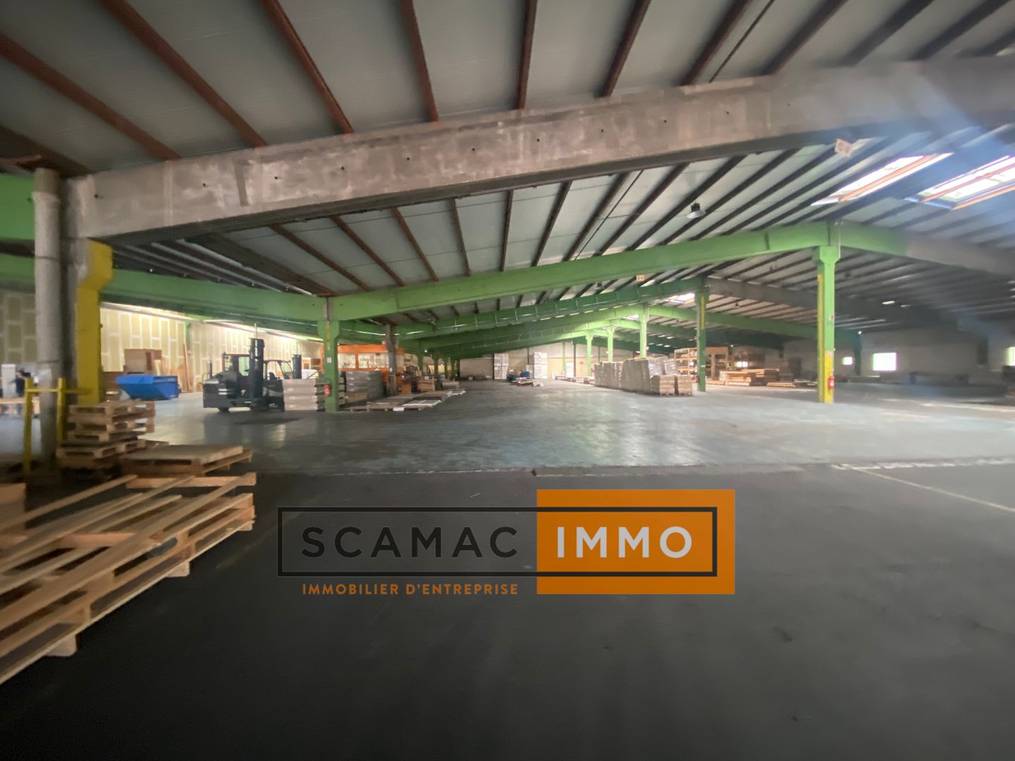 entrepôt de 2&nbsp;000m², Rousset (Bouches-du-Rhône)