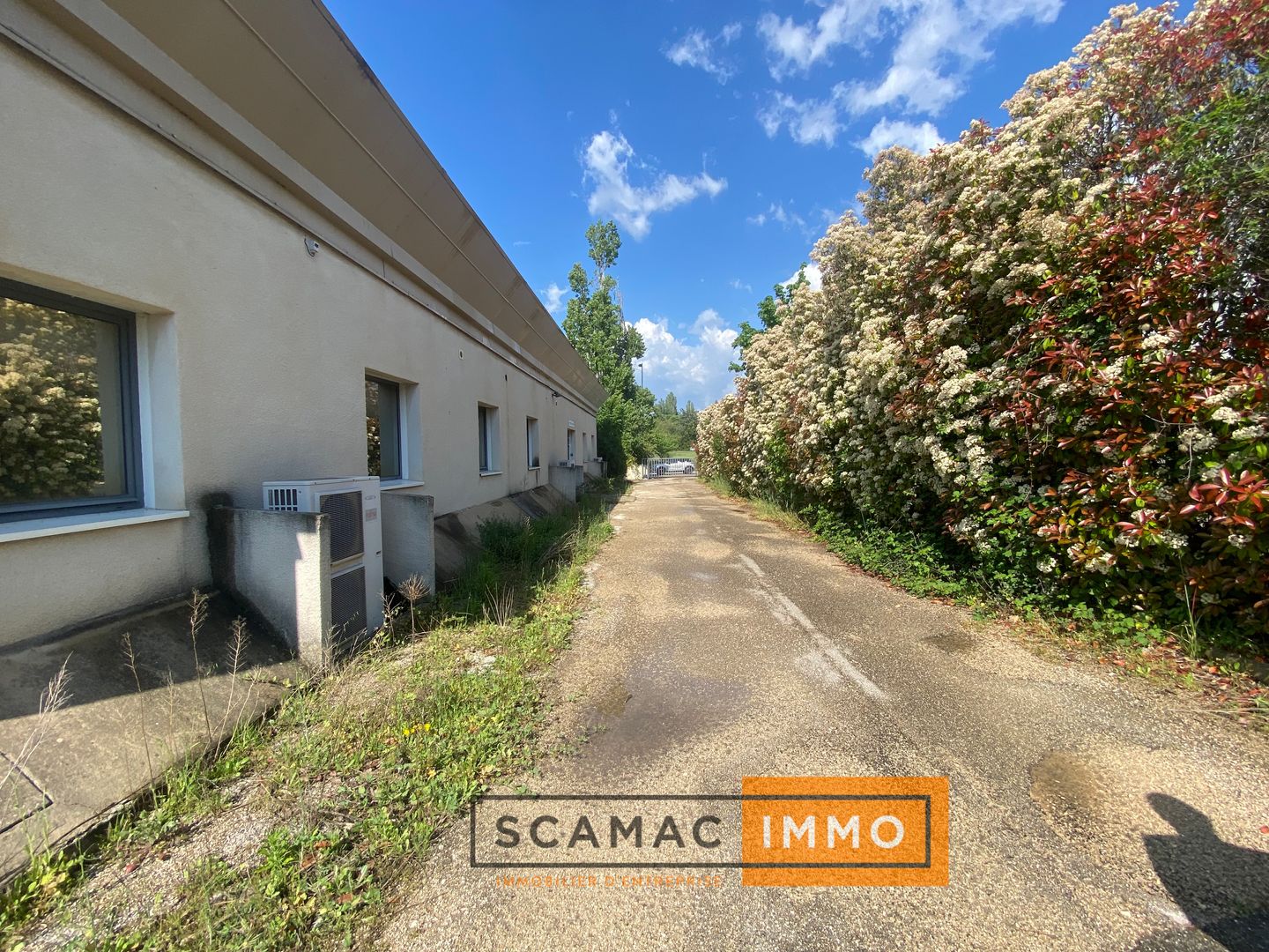 local d'activités de 585m², Les Milles (Bouches-du-Rhône)