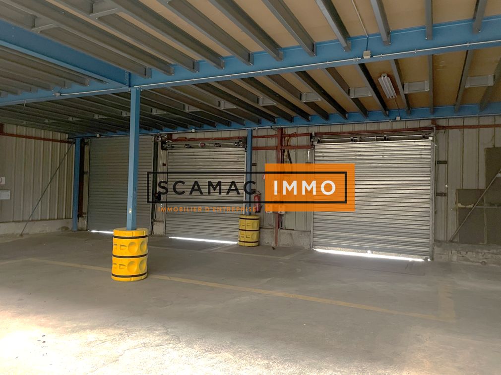 local d'activités de 3&nbsp;000m², Brie-Comte-Robert (Seine-et-Marne)