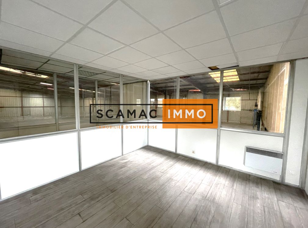 local d'activités de 3&nbsp;000m², Brie-Comte-Robert (Seine-et-Marne)