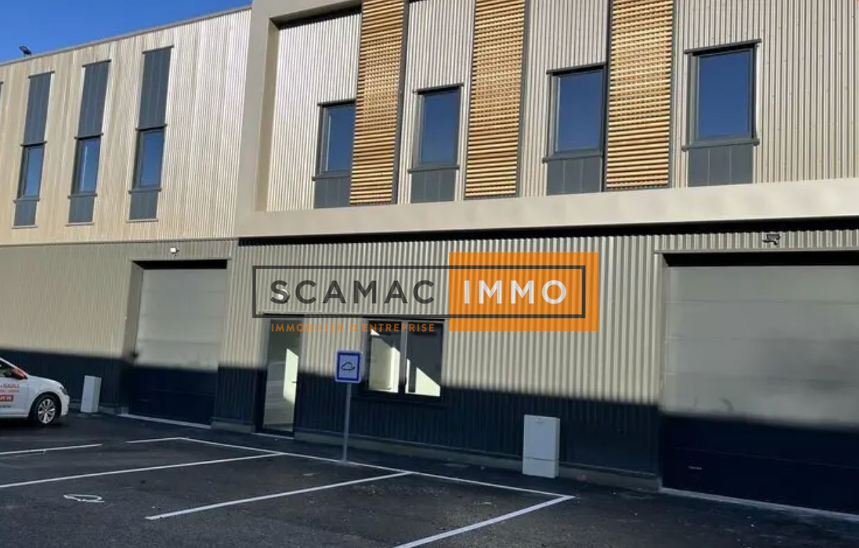 entrepôt de 354m², Les Mureaux (Yvelines)