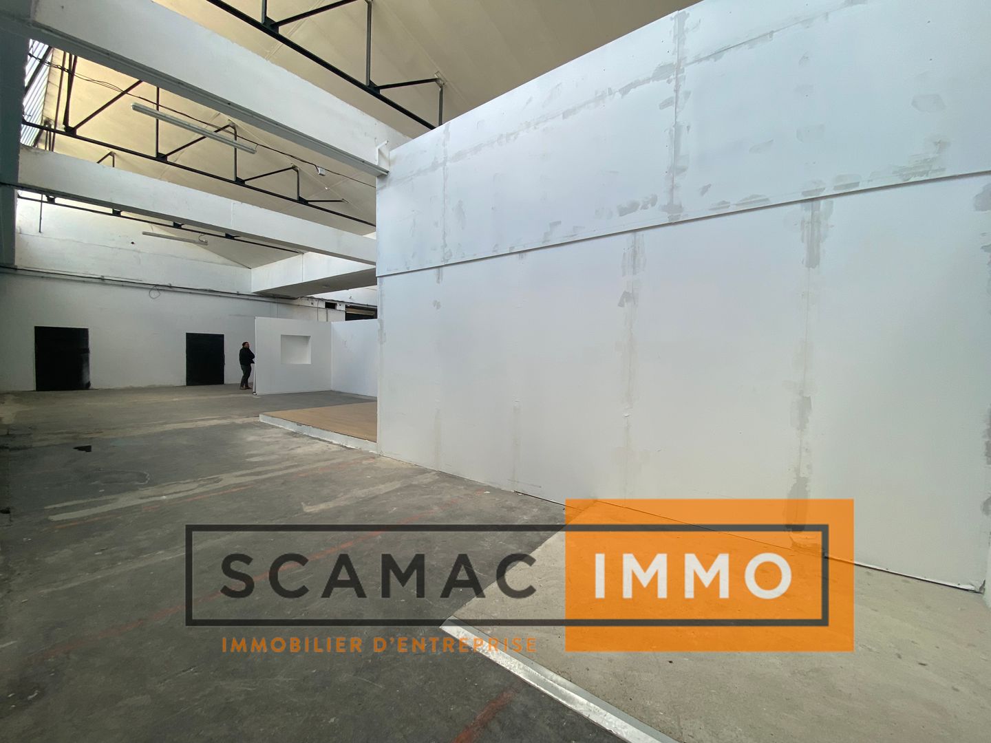 hangar de 362m², Avignon (Vaucluse)