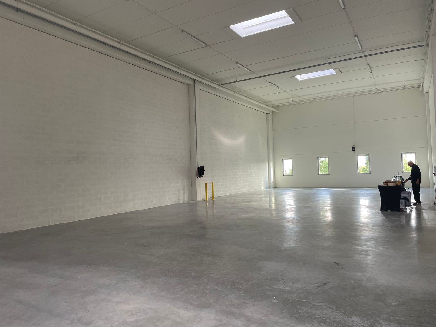 entrepôt de 1 043m², Bondy (Seine-Saint-Denis)