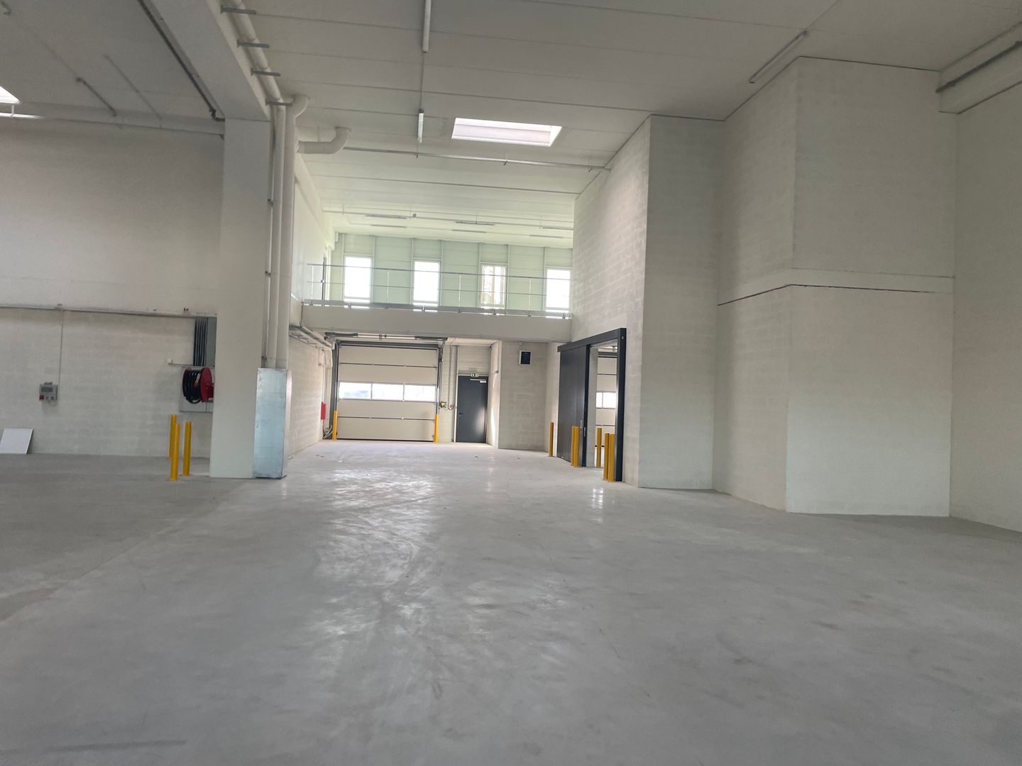 entrepôt de 778m², Bondy (Seine-Saint-Denis)