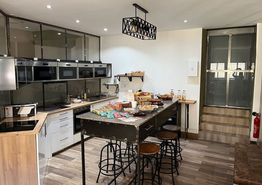 entrepôt de 1 368m², Vitry-sur-Seine (Val-de-Marne)