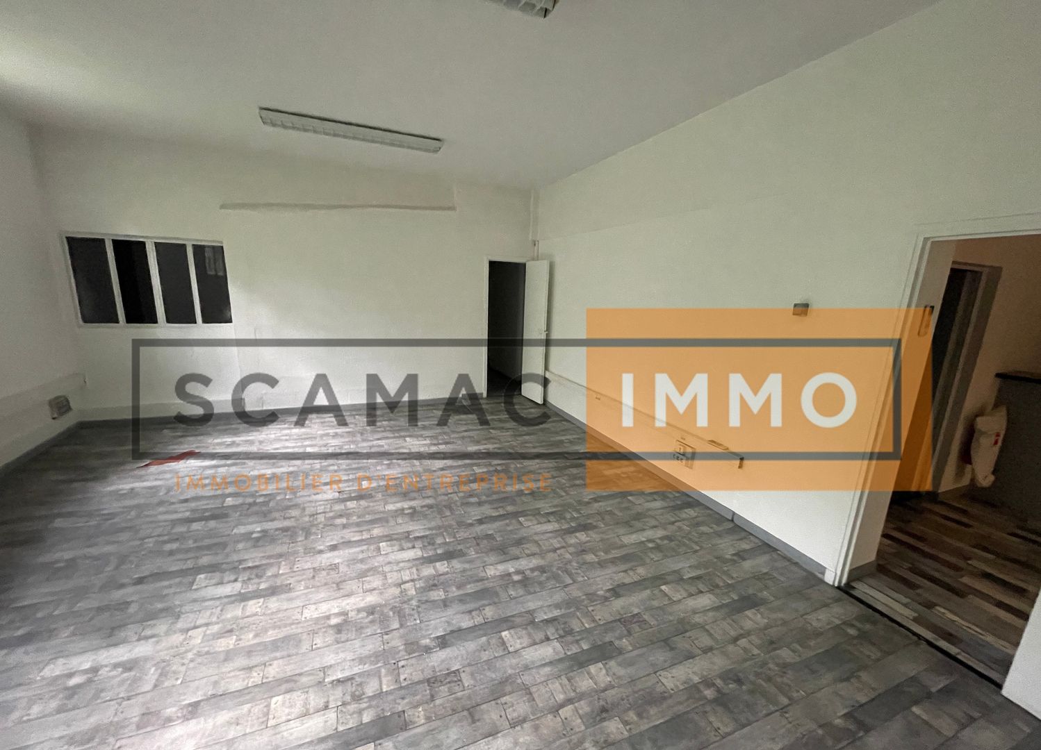 local d'activités de 414m², Champigny-sur-Marne (Val-de-Marne)