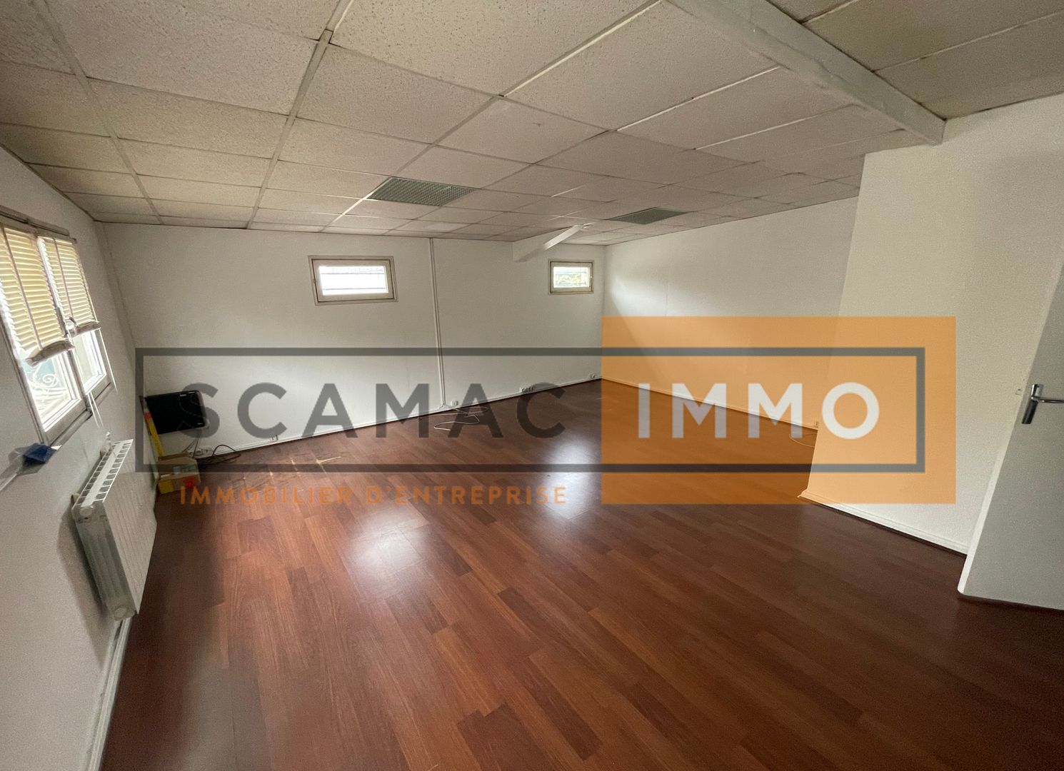 local d'activités de 414m², Champigny-sur-Marne (Val-de-Marne)