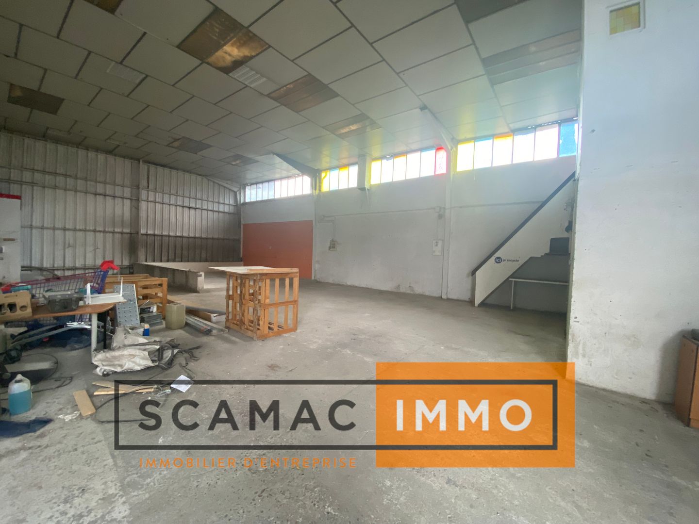 entrepôt de 190m², Les Milles (Bouches-du-Rhône)