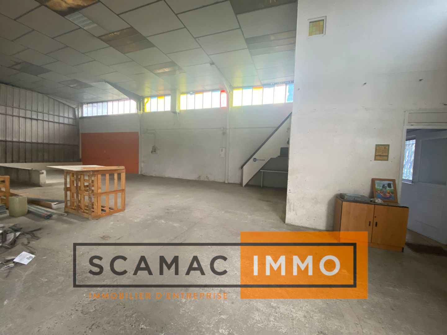 Entrepôt de 190 m², Les Milles