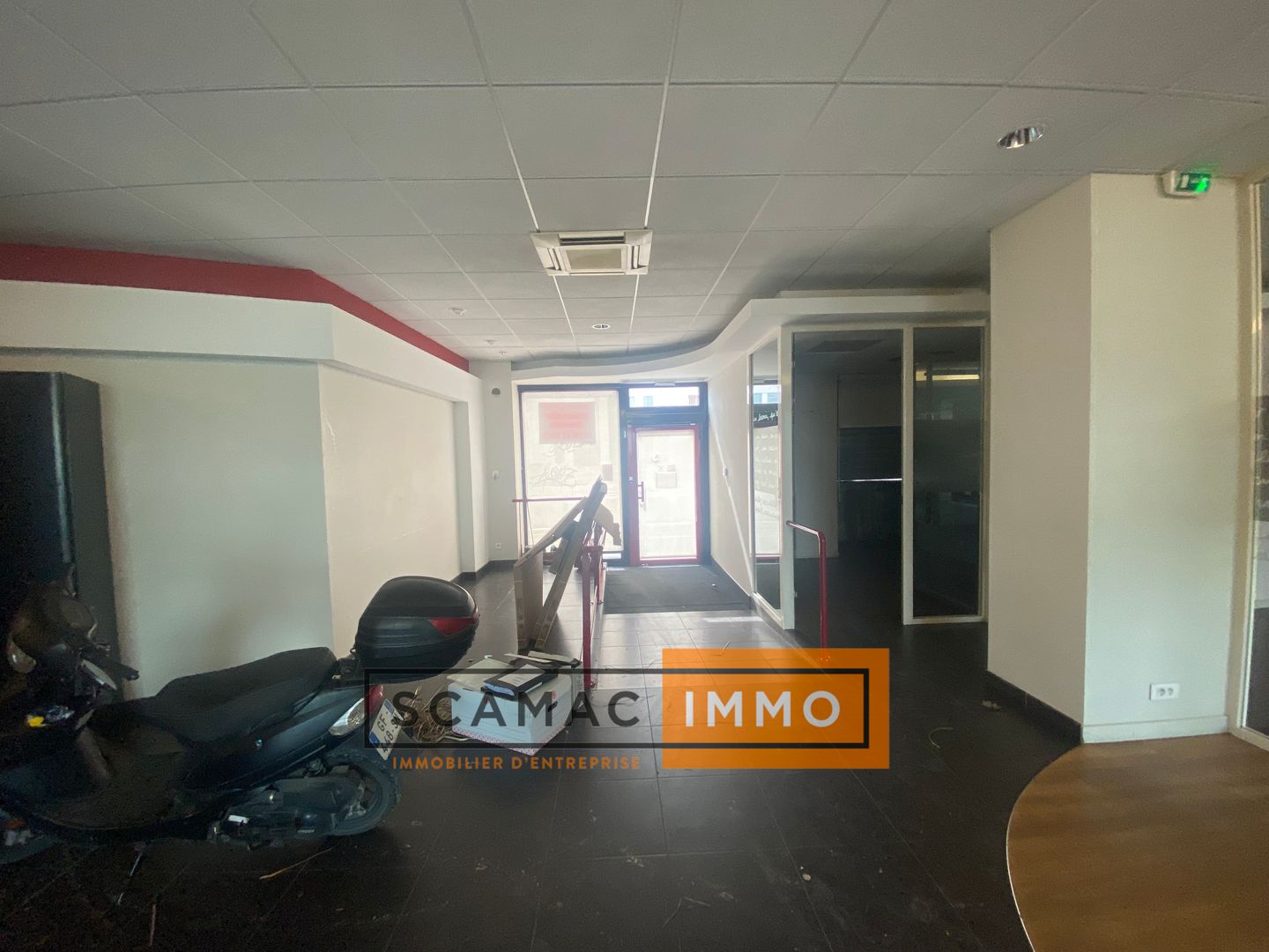 local commercial de 266m², Marseille 15 (Bouches-du-Rhône)