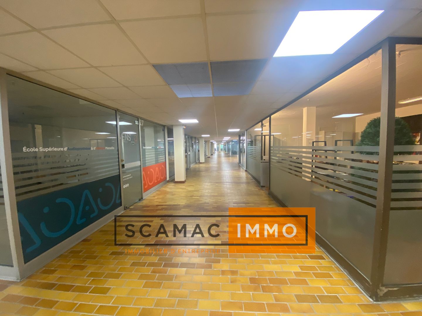 bureau de 80m², Marseille 8 (Bouches-du-Rhône)