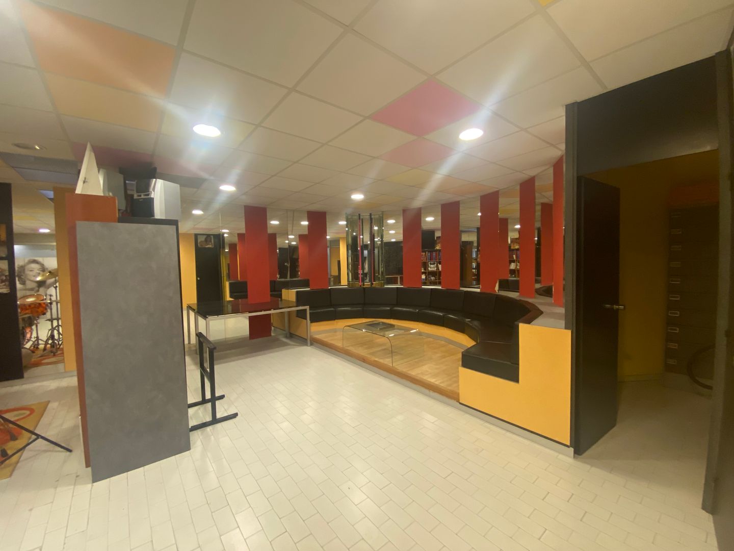 local commercial de 80m², Marseille 8 (Bouches-du-Rhône)