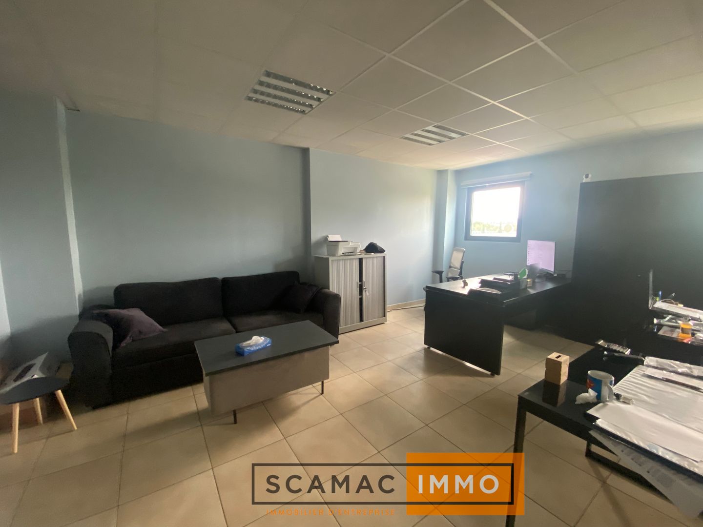 local d'activités de 225m², Les Milles (Bouches-du-Rhône)