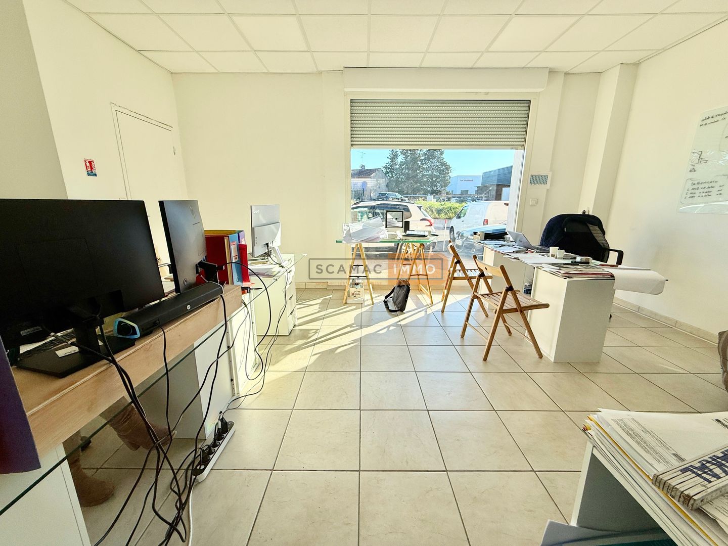local d'activités de 90m², Puget-sur Argens (Var)