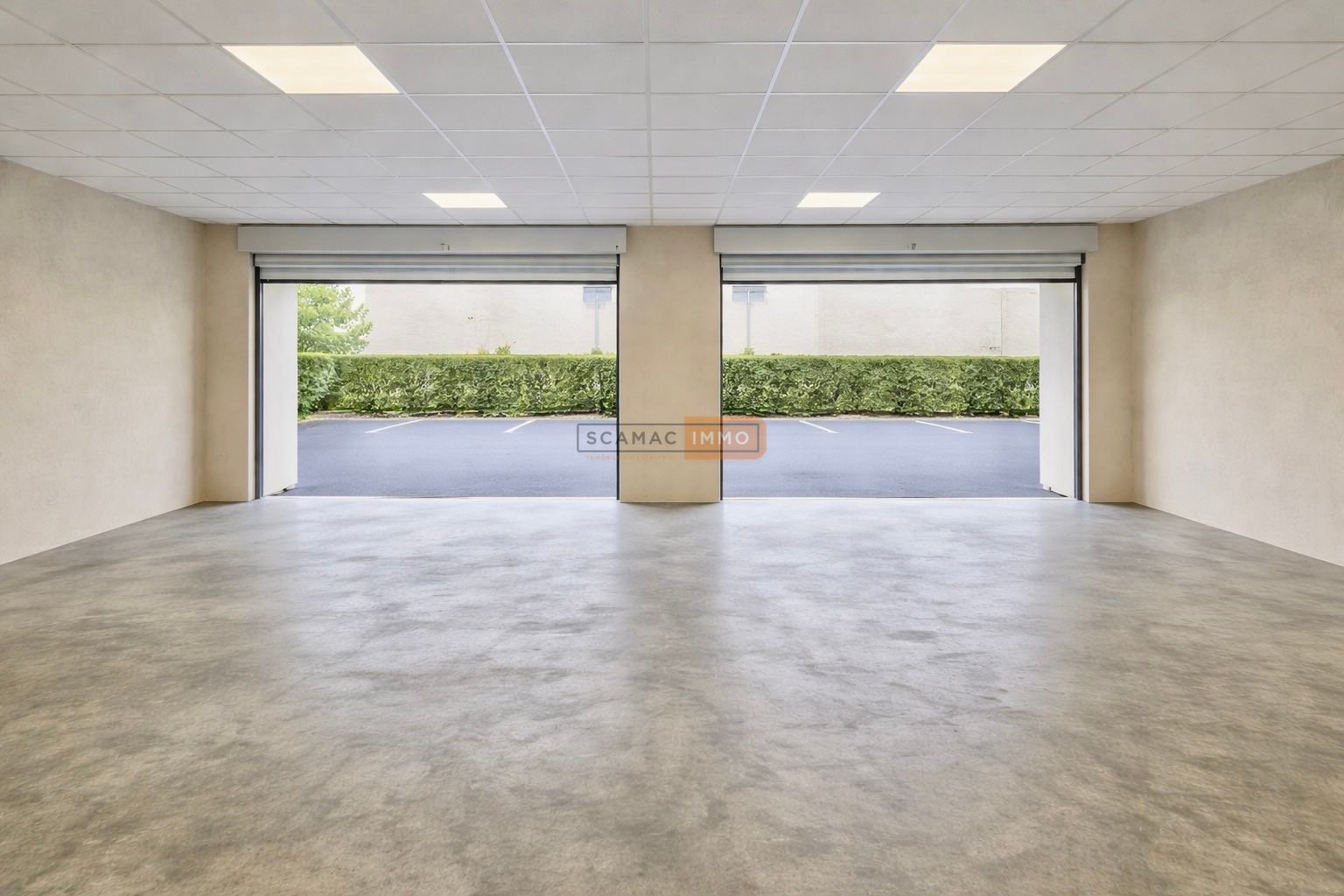 local d'activités de 200m², Puget-sur Argens (Var)