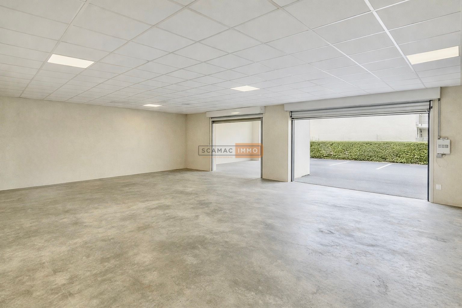 local d'activités de 200m², Puget-sur Argens (Var)