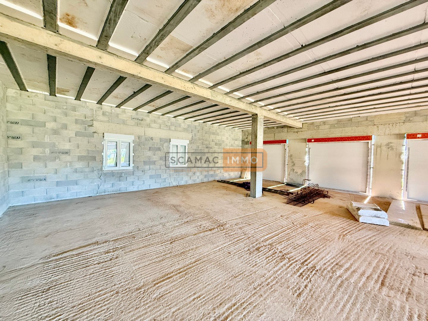 local d'activités de 220m², Vidauban (Var)