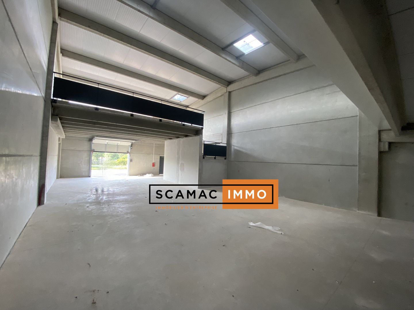 entrepôt de 600m², Cuers (Var)