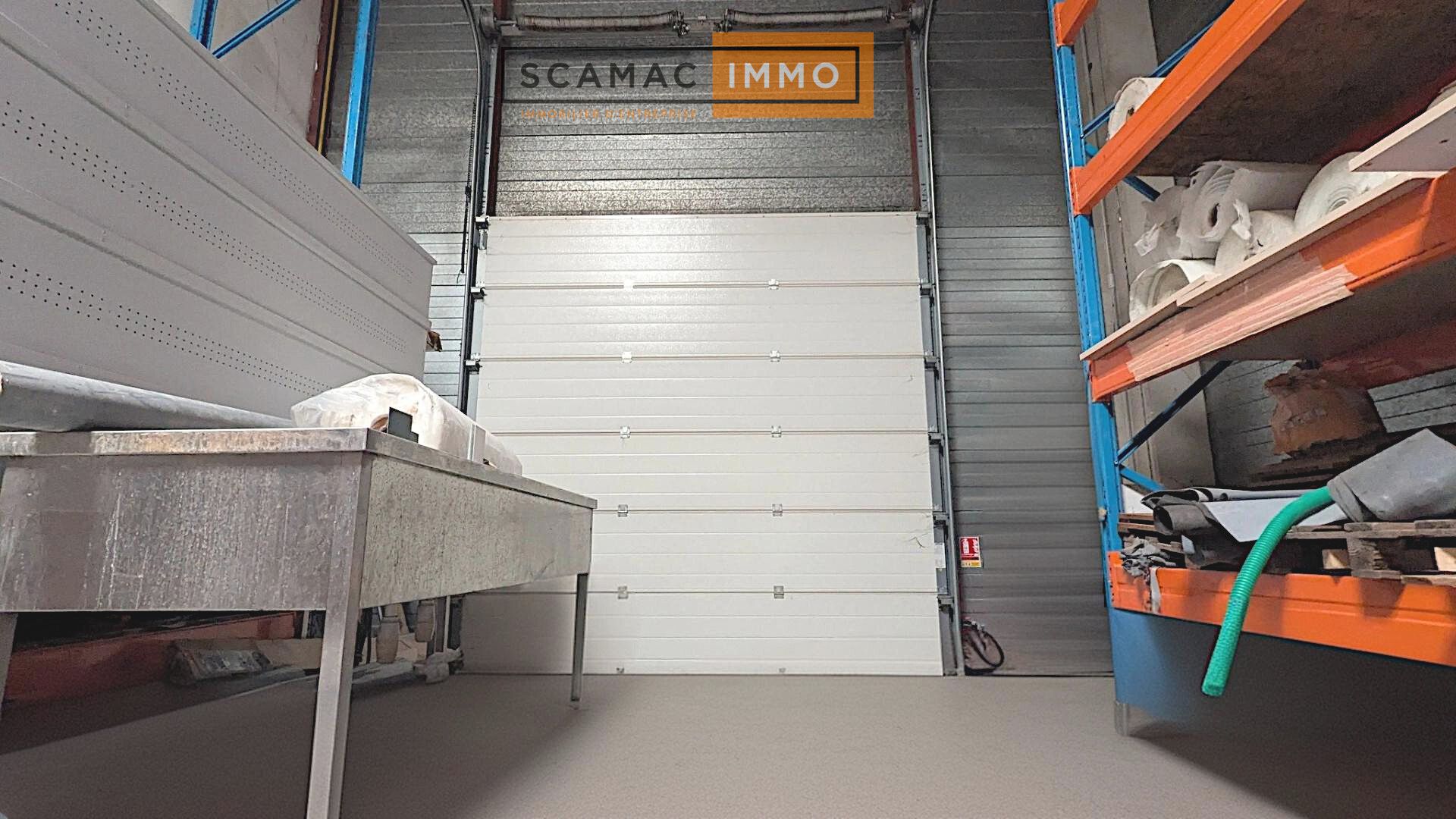 locaux mixtes de 209m², Ris-Orangis (Essonne)