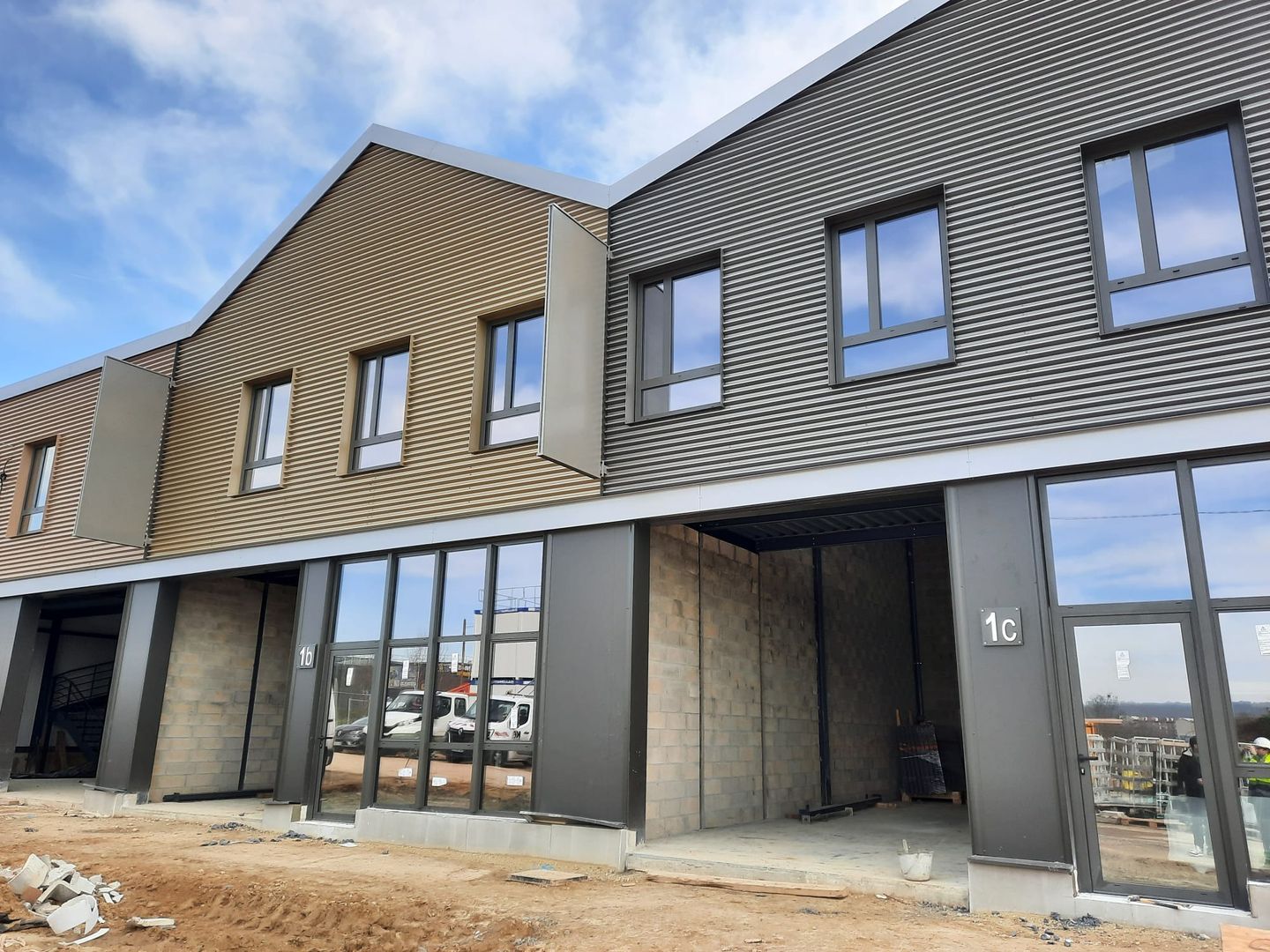 local d'activités de 146m², Groslay (Val-d'Oise)