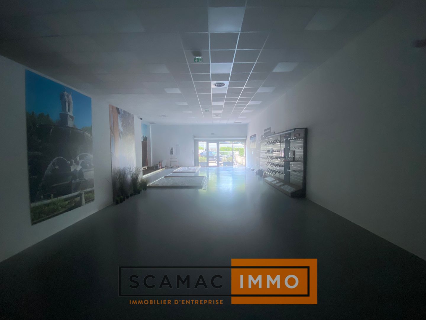 local commercial de 276m², Les Milles (Bouches-du-Rhône)