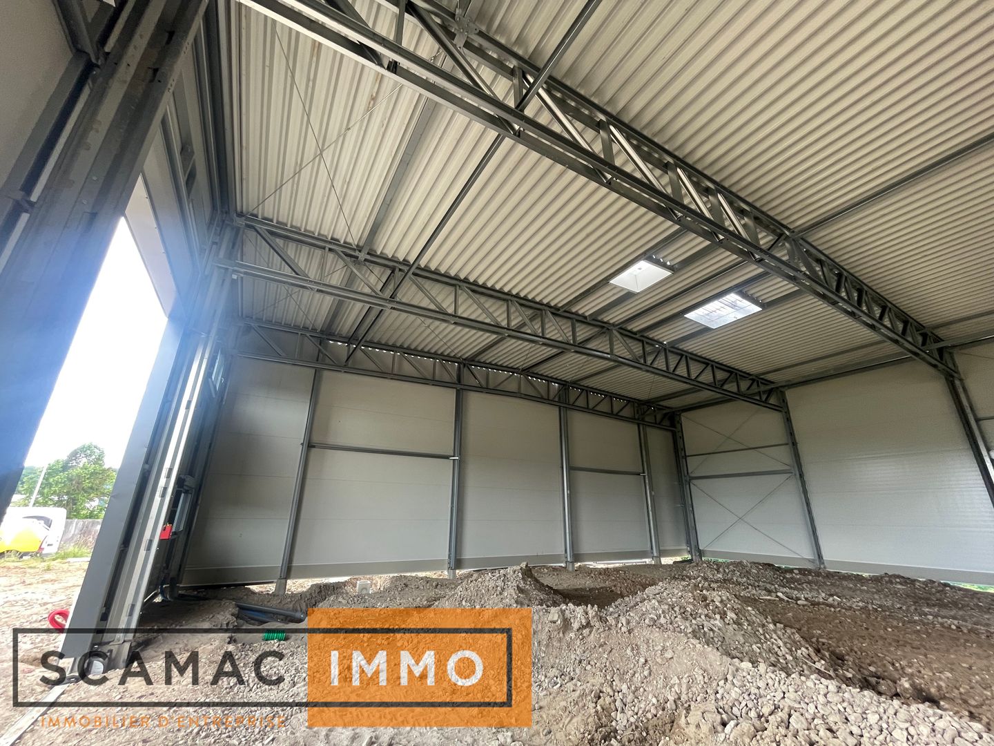 local d'activités de 200m², Vulaines-sur-Seine (Seine-et-Marne)