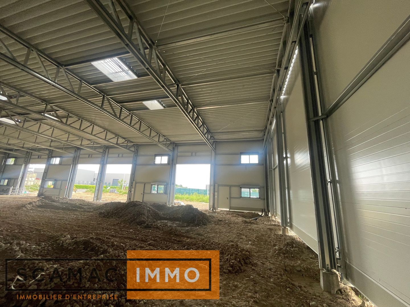 local d'activités de 200m², Vulaines-sur-Seine (Seine-et-Marne)