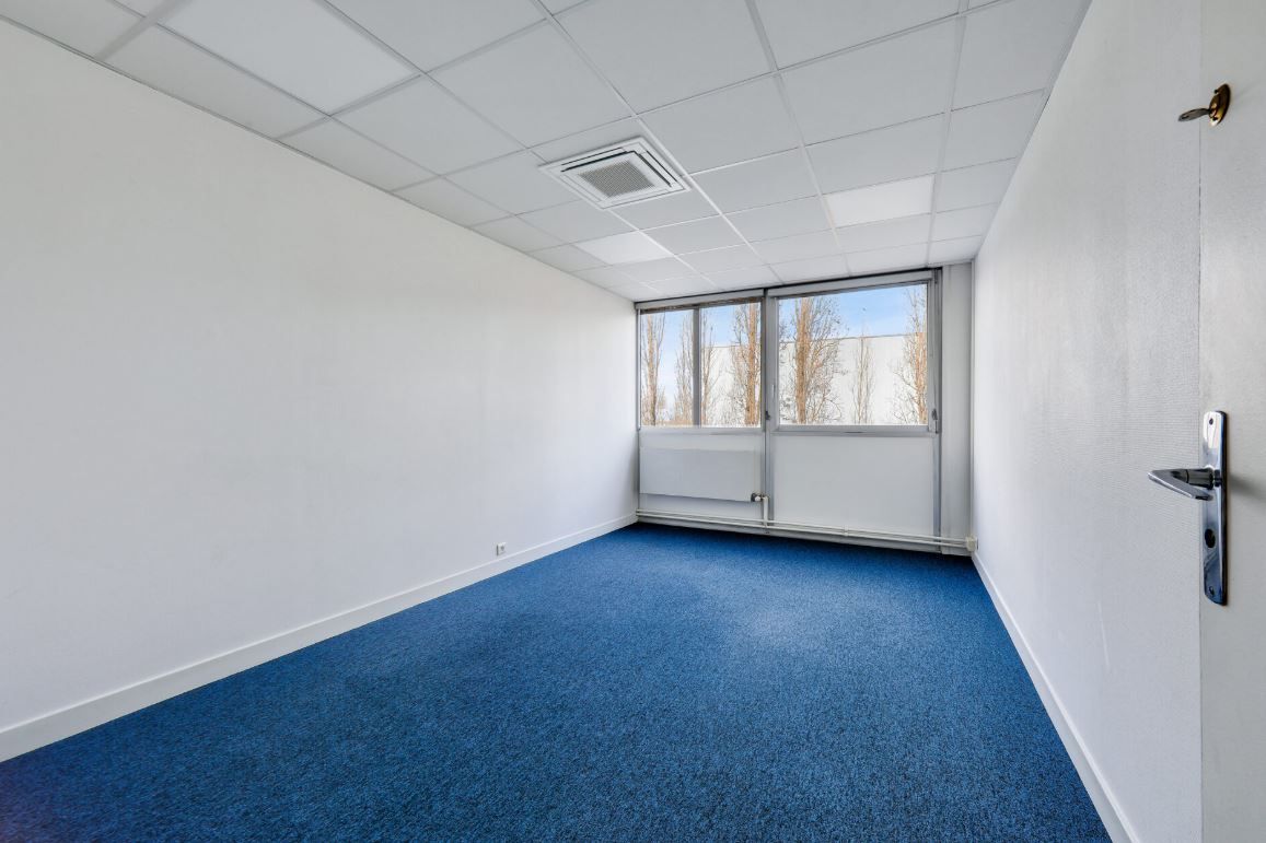 entrepôt de 630m², Trappes (Yvelines)