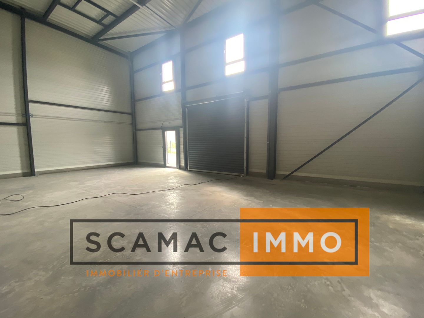 entrepôt de 104m², Vedène (Vaucluse)