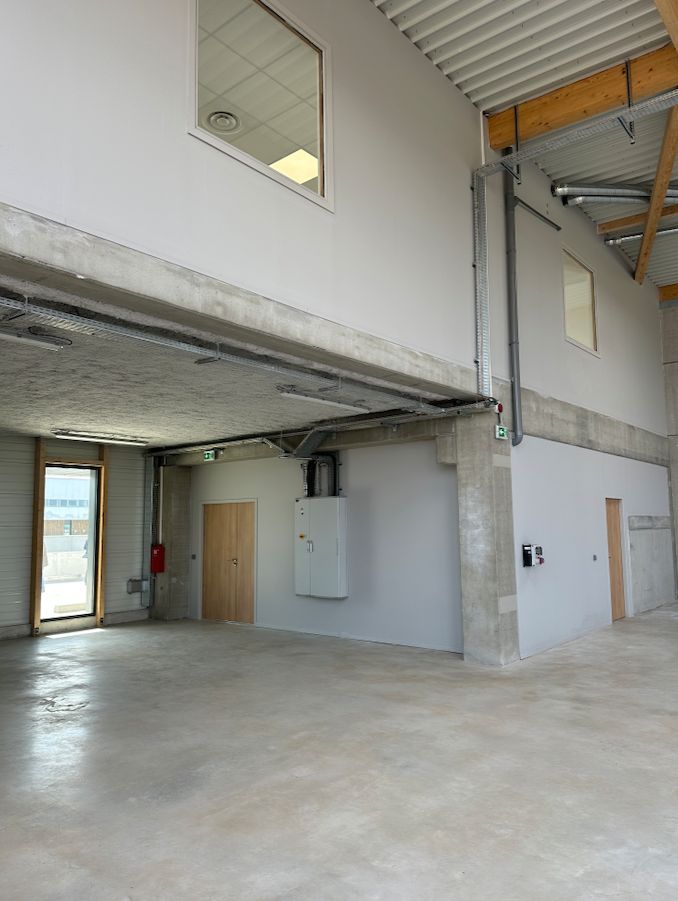 local d'activités de 532m², Tremblay-en-France (Seine-Saint-Denis)